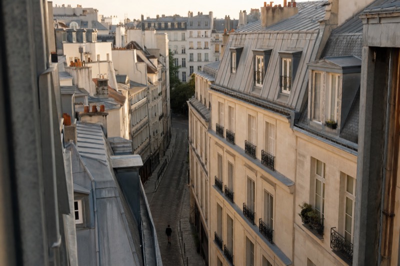 Wartime Paris, English, 6 Stops